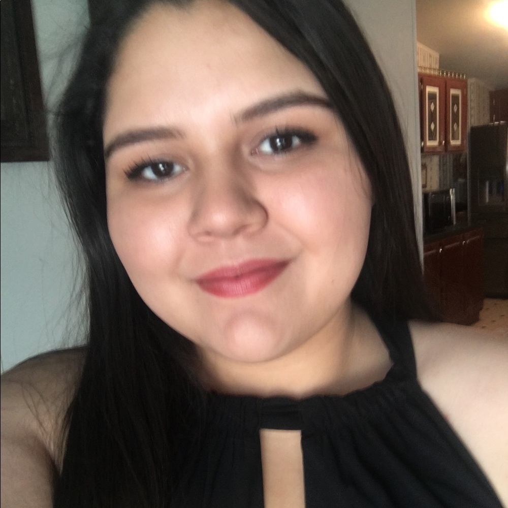 Meet your Posher, Marissa